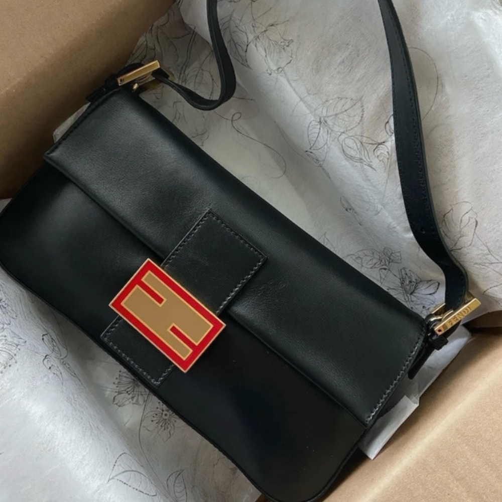 Fendi Baguette